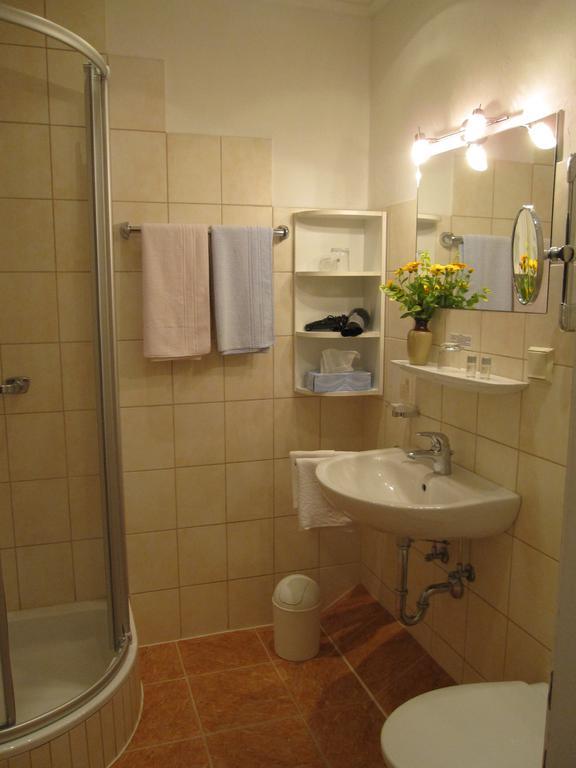 Kur- Und Gastehaus Villa Anna バート・ホーフガシュタイン 部屋 写真